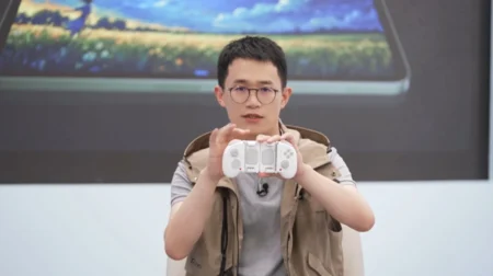 Redmi's New Controller Looks Like a Joy-Con, Plays Nice with Xbox